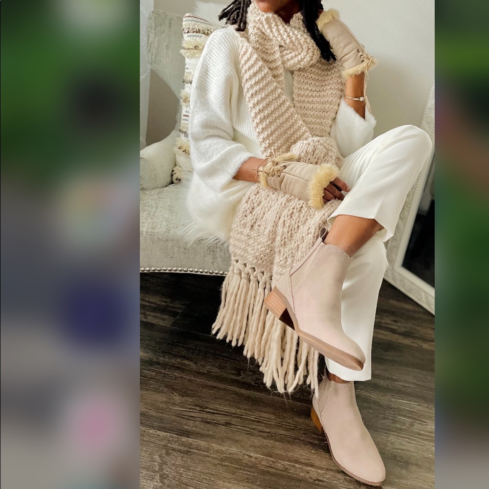 Women's Nude Booties Pull On With Elastic 👢